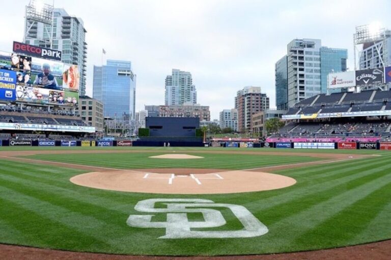San Diego: Petco Park Stadium Tour - Home of the Padres - Who Will Love This Tour?