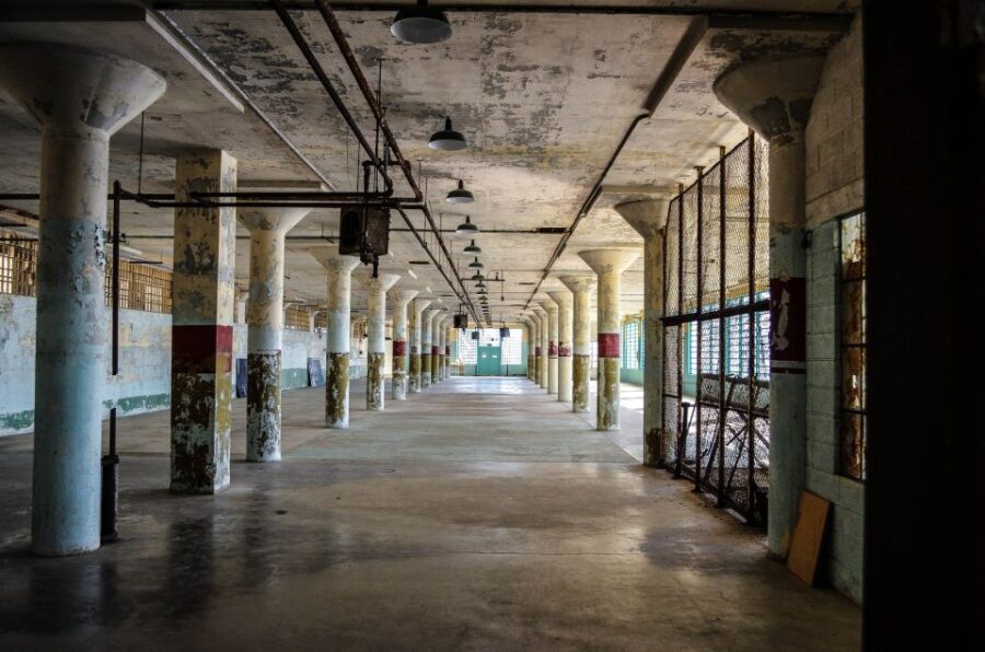 San Francisco: City Highlights Tour with Alcatraz Ferry - Transportation, Timing, and Group Size