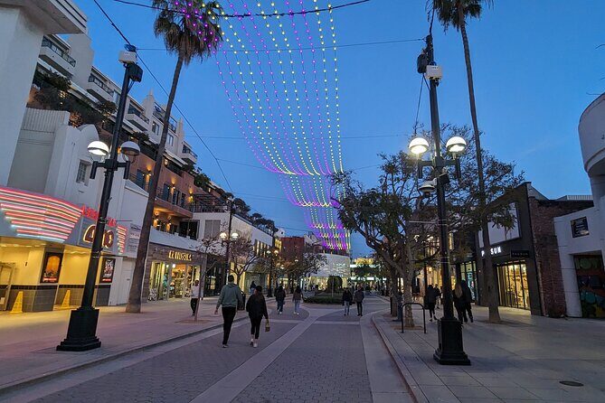 Santa Monica Scavenger Hunt Walking Tour and Game - The Attractions Covered in the Hunt