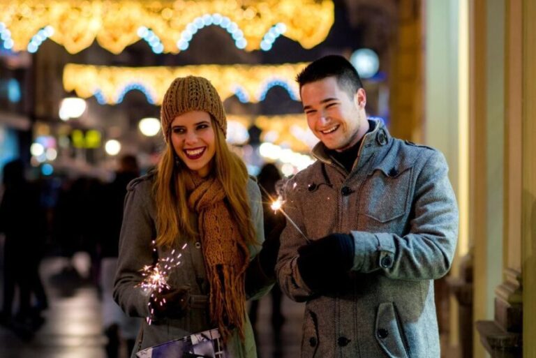 Seattles Yuletide Magic: A Christmas Wonderland Tour - Practical Details and Why They Matter