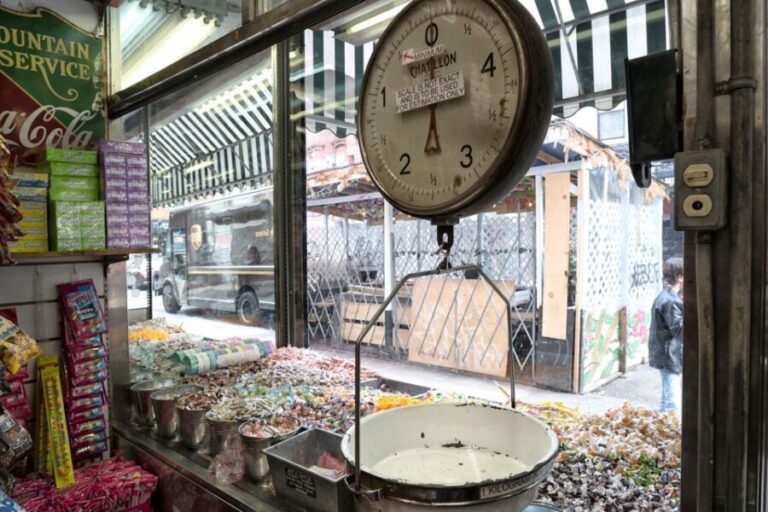 Secrets of the Lower East Side Tour and Tasting - A Deep Dive into the Lower East Side Tour and Tasting