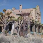 Small Group Death Valley,Rhyolite Ghost Town Day Tour from Vegas - Rhyolite Ghost Town: An Iconic Western Ruin