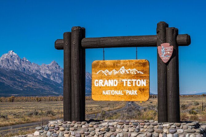 Small Group Yellowstone&Grand Teton 4-Day Tour w/2 Night Cabins - The Itinerary Breakdown: What to Expect