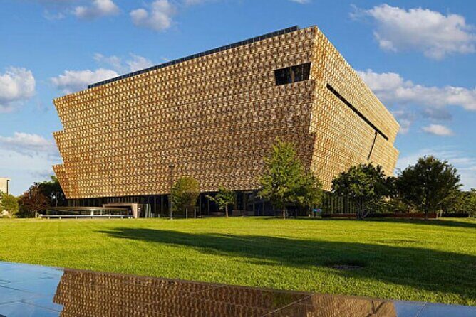 Smithsonian Museums Day Trip - Frequently Asked Questions