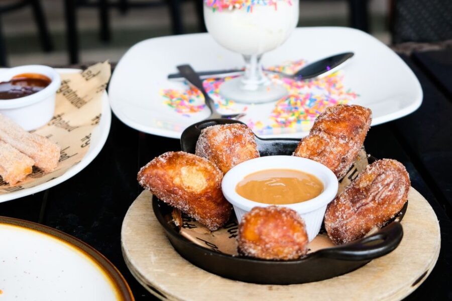 South Beach Sweets Tour: Donuts, Pastelitos, and Patisseries - Who Is This Tour Best For?