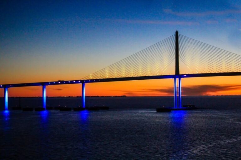 St. Petersburg, FL: Sunset & Skyway Bridge Lights Tour - What Makes This Tour Stand Out?