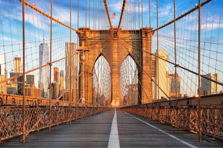 Statue of Liberty & Ellis Island by Ferry with Private Guide - Liberty Island Visit (3-hour option)