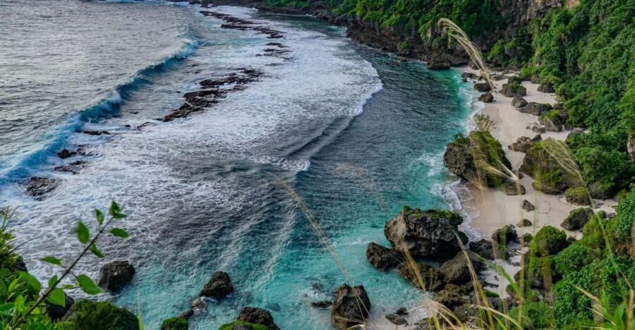 TONGATAPU ISLAND TOUR- Takeaway Tonga and You - Authentic Experiences and Insider Tips