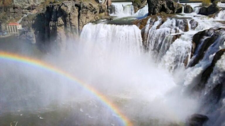 Twin Falls: Dierkes Lake Hike & Shoshone Falls Guided Tour - Who Is This Tour Best For?