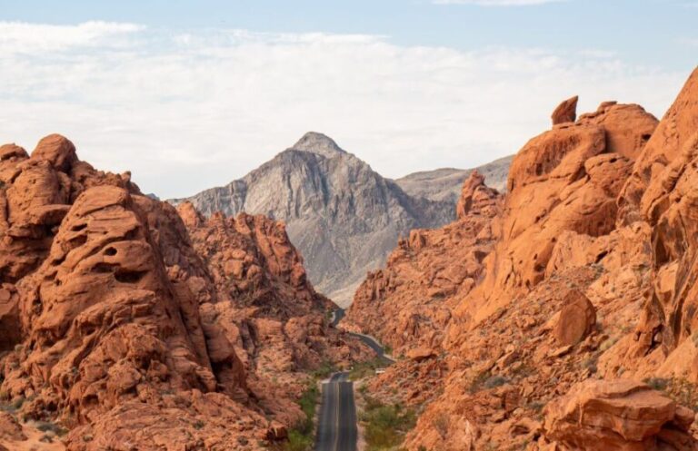 Valley of Fire VIP Small Group Tour From Las Vegas - Itinerary breakdown