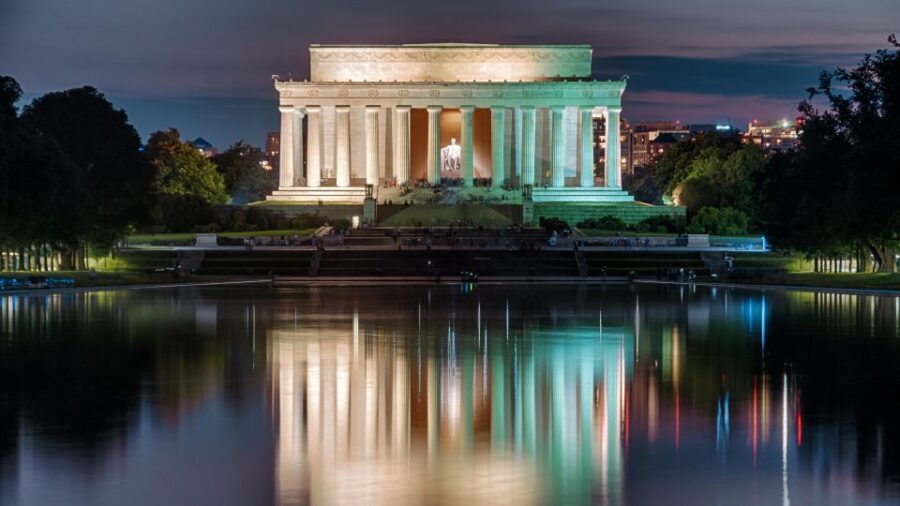 Washington, DC Monuments: Walking Tour at Sunset - Honoring Veterans and the Complex Stories Behind Memorials