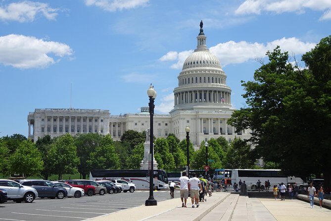 Washington DC Museums self-guided walking tour & scavenger hunt - The Sum Up