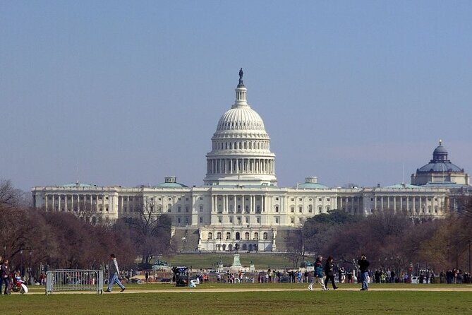 Washington : Private Custom Walking Tour With A Guide (Private) - Who would this tour suit best?