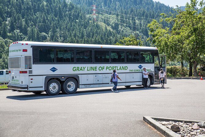 Waterfall Express Tour -Transportation to Waterfall Trolley PDX07 - The Waterfall Trolley: Freedom and Flexibility