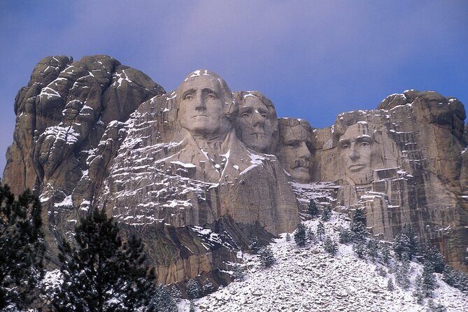 Winter Yellowstone, Grand Teton, and Mount Rushmore 7-day Tour - A Deep Dive into the 7-Day Adventure