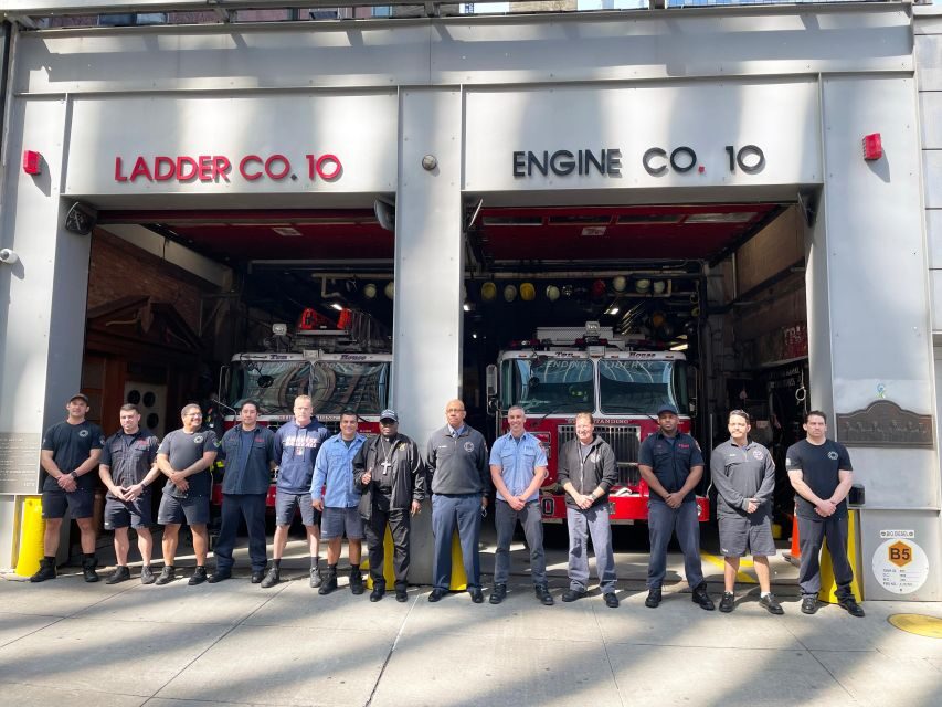 World Trade Center, 911 and Ground Zero Walking Tour - Exploring the Ground Zero and Memorial Plaza