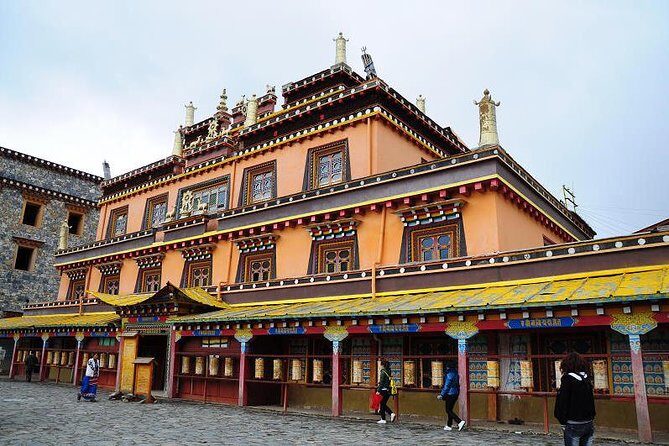 1 Day Shangri-la City Tour with Pudacuo National Park - Authentic Experiences That Leave a Lasting Impression