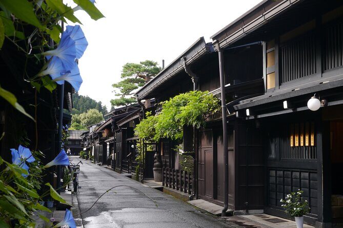 1-Day Shirakawago & Takayama Tour (Round Trip from Kanazawa) - In-Depth Review of the Tour Experience