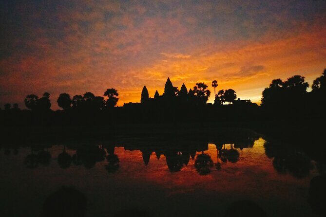 1 Day sunrise & temples Tour - Exploring Angkor Wat and Angkor Thom
