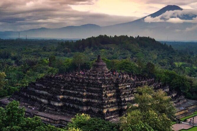 1 day tour borobudur temple,prambanan temple,plaosan temple - FAQ