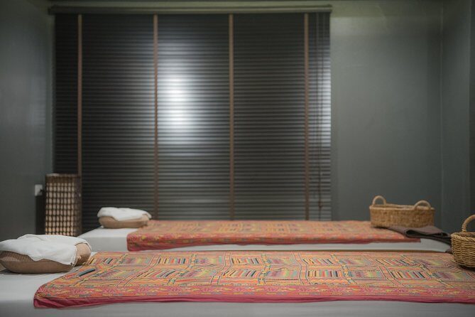 1 Hour Hot Oil Relaxing - Free Transportation - The Experience Itself