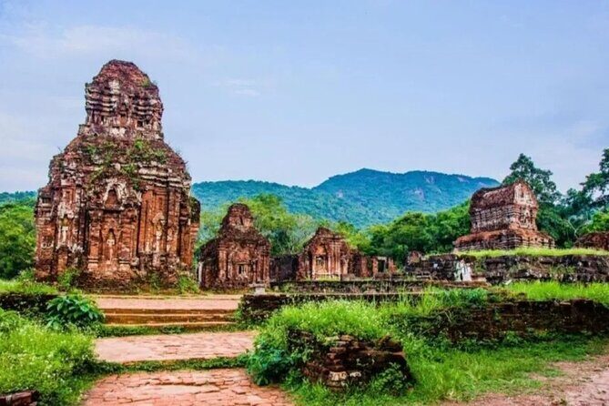 14-day Vietnam Itinerary | Breathtaking | Island relaxing 2025-26 - Who Is This Tour Best For?