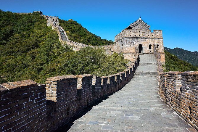 16-Day Private China Essence Tour with Yangtze River Cruise - Who Should Consider This Tour?