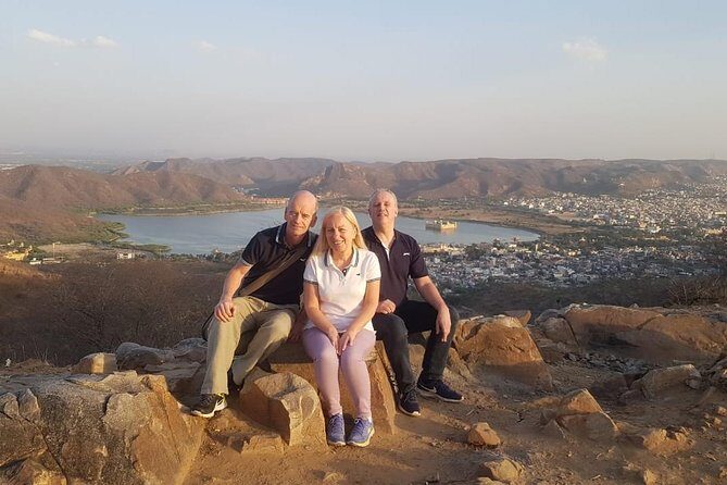 2 Day Jaipur Private Tour + Entry Tickets - Transport, Guides, and Overall Experience