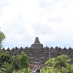 2-Day Java Tour from Bali Including Yogyakarta and Borobudur Temple - Transportation and Group Dynamics