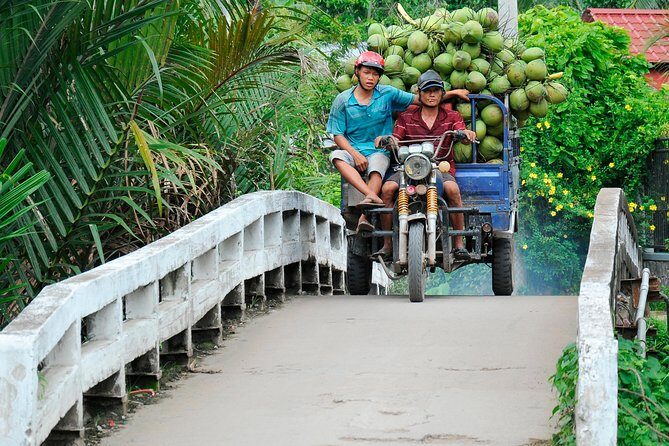 2-Day Small Group Cu Chi Tunnels, City Tour and Mekong Delta - How Does It All Add Up?