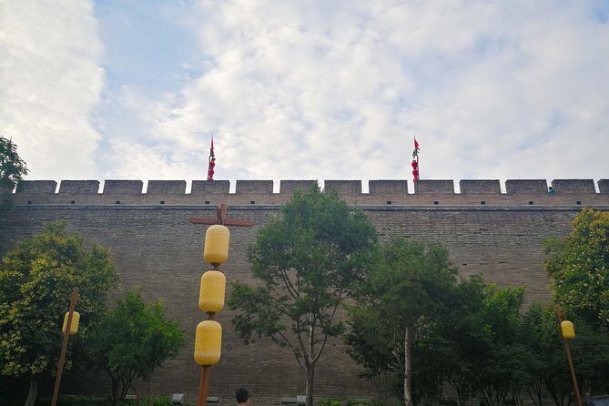 2-Day Xi'an Private Tour: Mount Huashan and Terracotta Warriors - Transport, Accommodation, and Included Extras