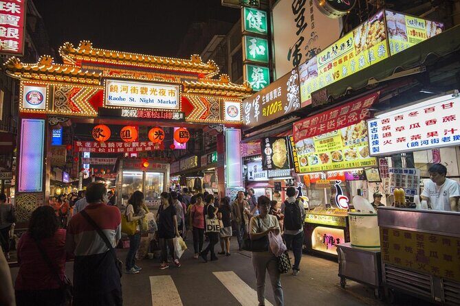2-hr Raohe Night Market Walking Private Tour with a Tour Guide - Practical Tips for Your Night Market Tour