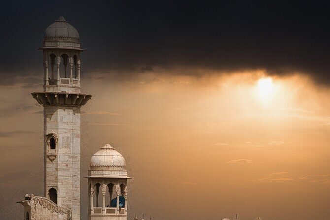 3-Days Guided Tour Of Multan, Bahawalpur, Uch Sharif & Derawar Fort (Cholistan) - Authentic Experiences and Hidden Treasures