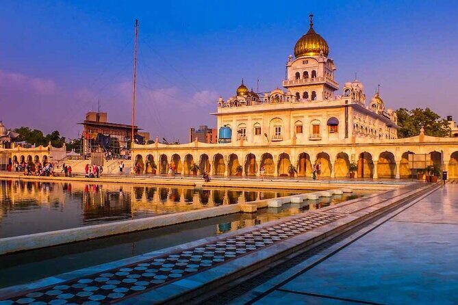 3 Days Private Luxury Golden Triangle Tour in Delhi, Agra, Jaipur - Day 1: Delhi’s Contrasts