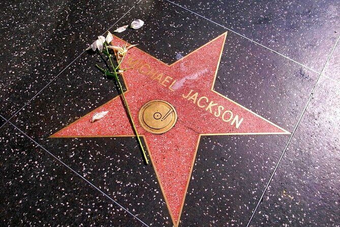 3-hour Hollywood Chills Tour - Celebrity Scandals and Cemeteries - Who Will Love This Tour?