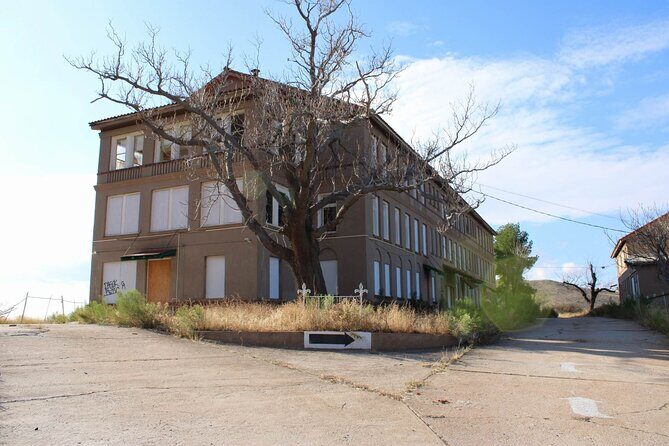 3-Hour Tour - Warren, Old Bisbee, Lowell, Open Pits - The Sum Up