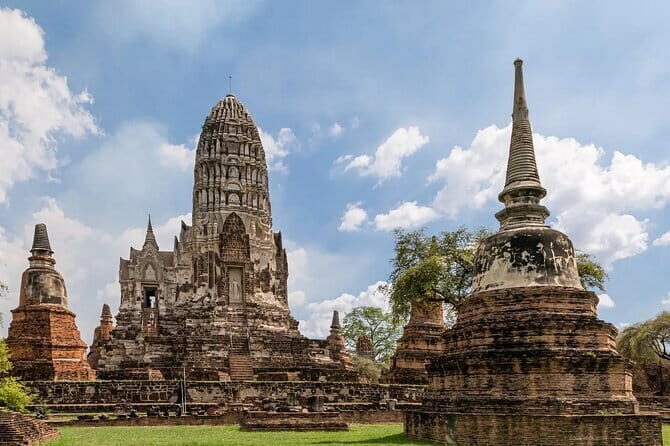 3 Hours Heritage Ayutthaya Bus Tour to Famous Temples - An In-Depth Look at the Itinerary