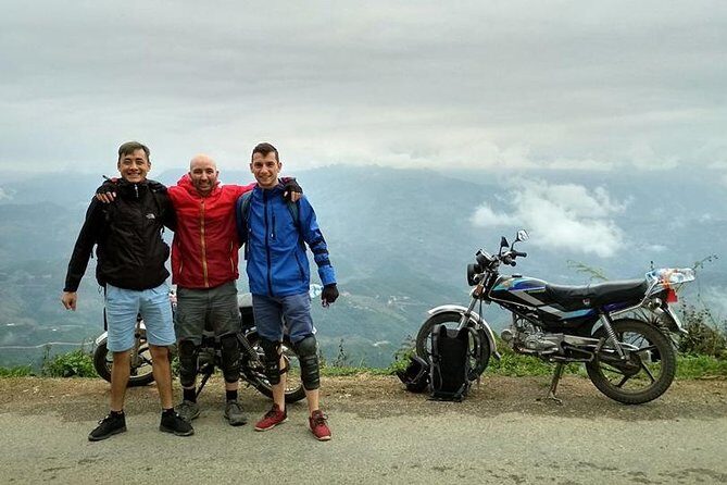 3D2N LOOP TOUR WITH EASY RIDERS 150cc (small group 4-10 PAX) - Day 1: From Ha Giang to Du Gia Village