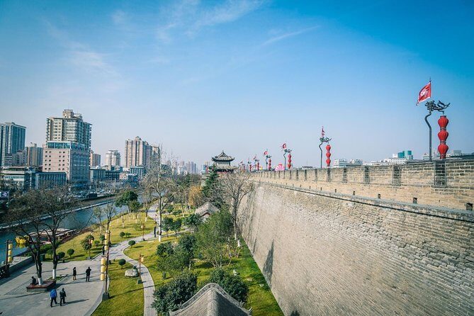 4 Days Xian In-depth Tour Package with Terracotta Warriors & Mt. Huashan - Day-by-Day Breakdown