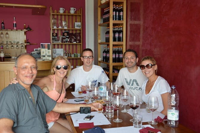 4 Wines & 2 Olive Oils Tasting in Chianti Winery with Tour - An In-Depth Look at the Experience