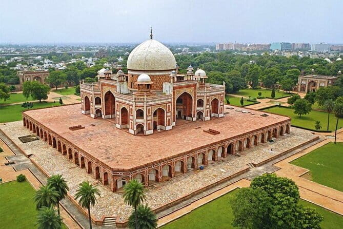 5-Day Golden Triangle Delhi Agra Jaipur Tour with Leopard Safari - Day 1: From Delhi to Agra – The Icons of Mughal Architecture