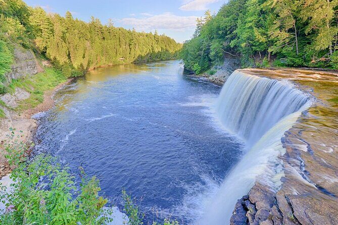 5 Day Tour On Lakes Superior Huron and Michigan - Day-by-Day Breakdown: Making the Most of Your Tour