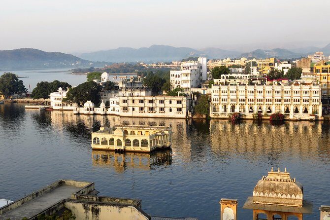 6 Days Golden Triangle Tour with Udaipur : Delhi, Agra and Jaipur - Authentic Experiences and Guides: What Sets This Tour Apart