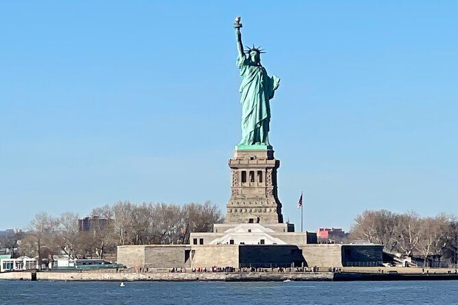 6 hour Bus tour and 1 hour Boat Ride by the Statue of Liberty - What Makes This Tour Stand Out?