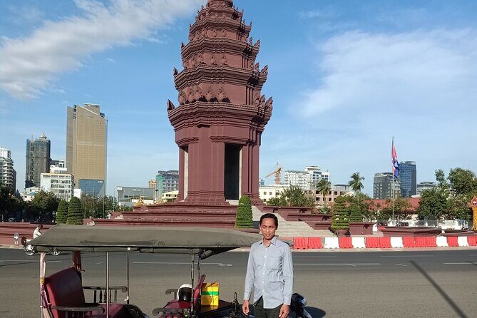 A Full Day Tour for Royal Palace, S21, Killing Fields & More - Detailed Breakdown of the Itinerary and Experience