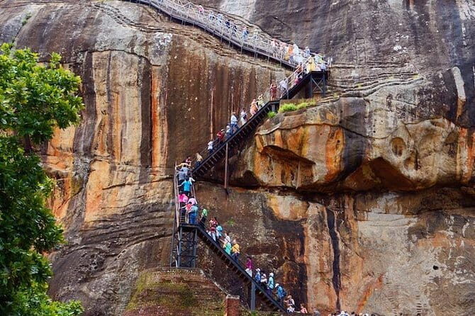 Adventure 2 days trip from trinco to sigiriya, with wild safari - Cultural Highlights in Dambulla