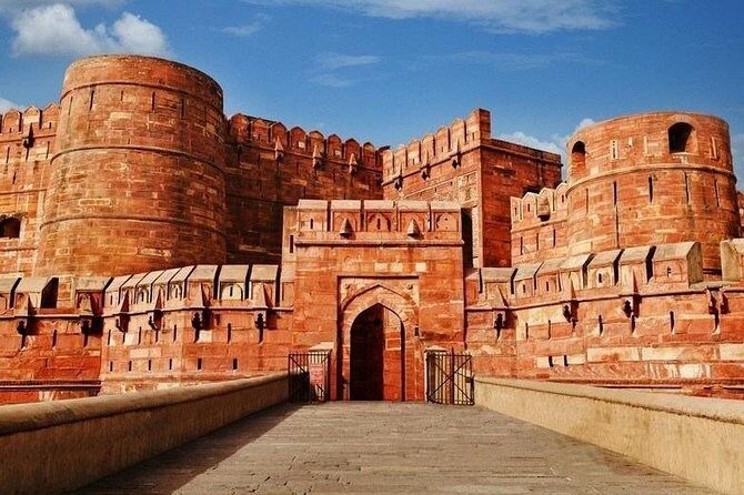 Agra Overnight and Taj Mahal Sunrise Trip From Delhi by Car - The Itinerary in Detail: What You Can Expect