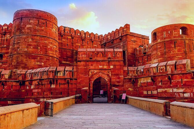 Agra: Taj Mahal Skip-the-Line Entrance Ticket - An In-Depth Look at the Taj Mahal Excursion from Delhi