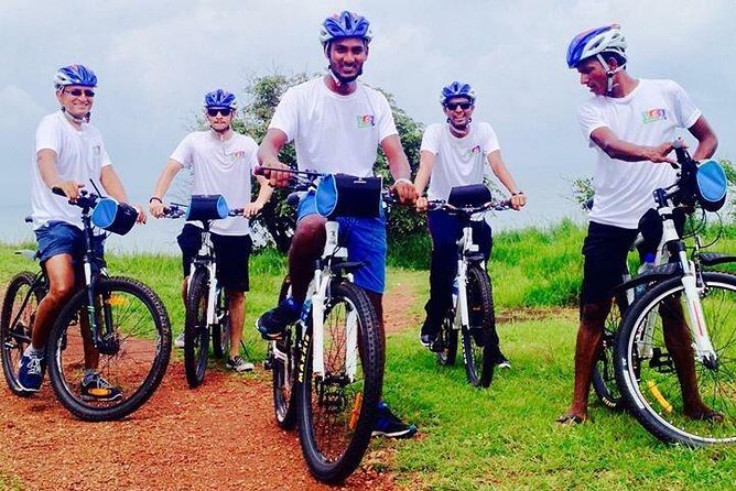 Aguada Hill Cycling Tour from Nerul - Key Points
