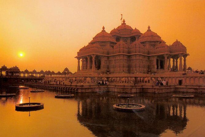 Akshardham Temple Evening Tour with Musical Fountain Show - Who Should Consider This Tour?